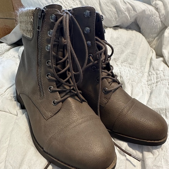NWOT Torrid brown boots - Picture 1 of 3